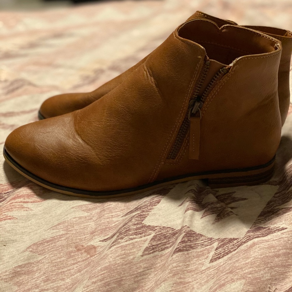 Cute boots!